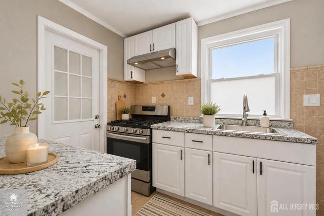 26 Charles St, Metuchen, NJ 08840