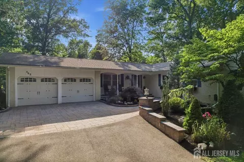 462 Blue Ridge Ave, Piscataway, NJ 08854