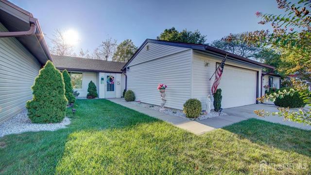 84 Chatham Dr # -B, Monroe, NJ 08831
