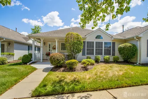 212 N Pondview Blvd N, Monroe, NJ 08831