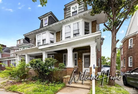 53 Sanhican Dr, Trenton, NJ 08618