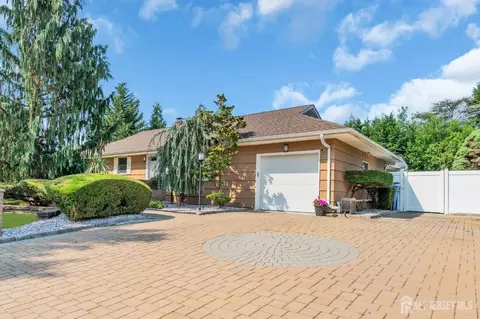 77 Michael Rd, Spotswood, NJ 08884