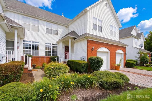 10 Wordsworth Ct, East Windsor, NJ 08520