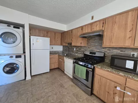 1904 Raspberry Ct, Edison, NJ 08817 photo 6