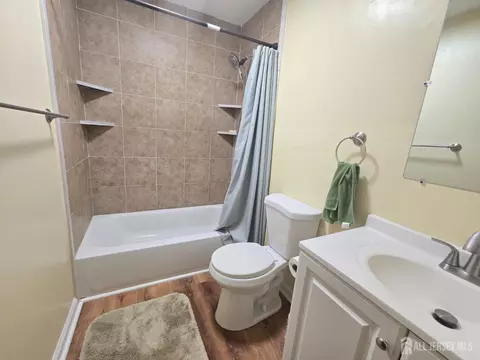 1904 Raspberry Ct, Edison, NJ 08817 photo 11