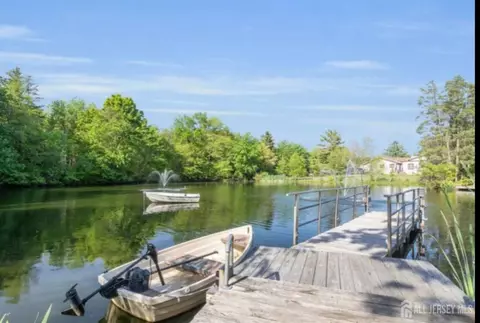 375 Kildare Dr, Toms River, NJ 08753