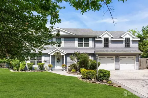 375 Kildare Dr, Toms River, NJ 08753