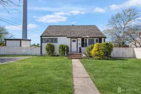 125 Tunison Rd, New Brunswick, NJ 08901