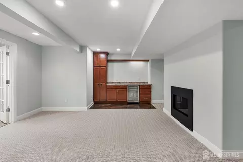 Living - 1 Eagle Ct, Monroe, NJ 08831 photo 1 of 4