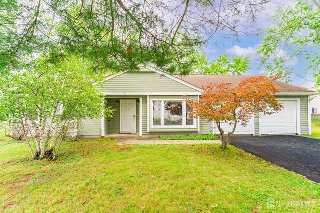 3 Wilkens Dr, Piscataway, NJ 08854