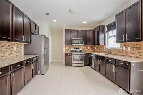Kitchen - 3 Maxwell Rd, Monroe, NJ 08831 photo 2 of 2