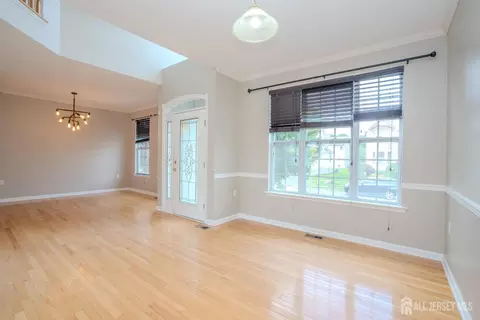 Living - 3 Maxwell Rd, Monroe, NJ 08831 photo 3 of 8