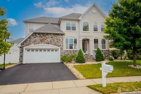 Exterior - 3 Maxwell Rd, Monroe, NJ 08831 photo 2 of 7