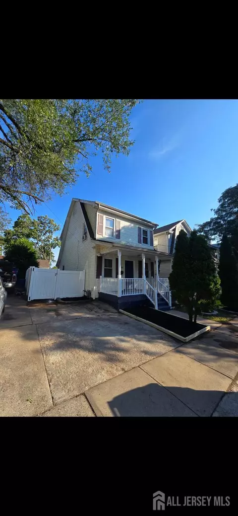 708 Magnolia St, Highland Park, NJ 08904