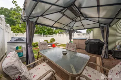 21 Knoll Ct, Matawan, NJ 07747 photo 16