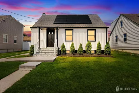 Exterior - 234 Old Rd, Sewaren, NJ 07077 photo 2 of 5