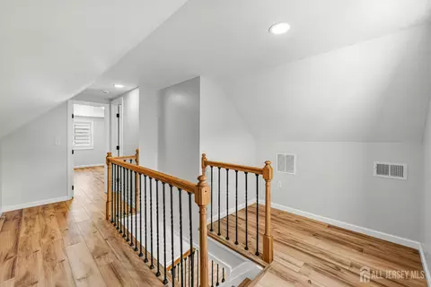 Entry Way - 234 Old Rd, Sewaren, NJ 07077 photo 6 of 8