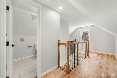 Entry Way - 234 Old Rd, Sewaren, NJ 07077 photo 7 of 8