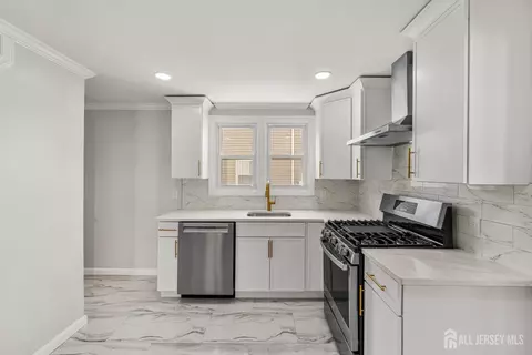 Kitchen - 234 Old Rd, Sewaren, NJ 07077 photo 1 of 1