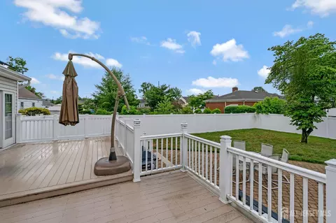 Exterior - 8 Hooker St, Middlesex, NJ 08846 photo 5 of 5