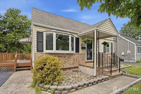 Exterior - 421 1st St, Middlesex, NJ 08846 photo 4 of 4