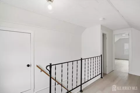 Entry Way - 421 1st St, Middlesex, NJ 08846 photo 1 of 3