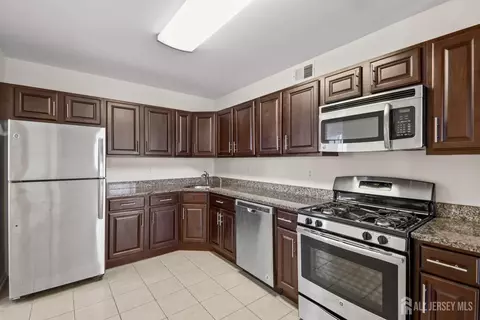 1403 Plymouth Rd, North Brunswick, NJ 08902