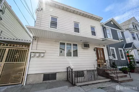 94 Van Buren St, Newark, NJ 07105