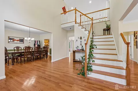 Entry Way - 6 Willow Dr, Edison, NJ 08820 photo 3 of 3