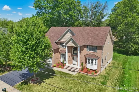 View/Area - 6 Willow Dr, Edison, NJ 08820 photo 1 of 4