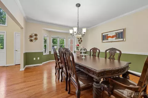Dining - 6 Willow Dr, Edison, NJ 08820 photo 1 of 2