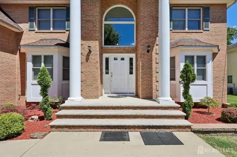 Exterior - 6 Willow Dr, Edison, NJ 08820 photo 1 of 8