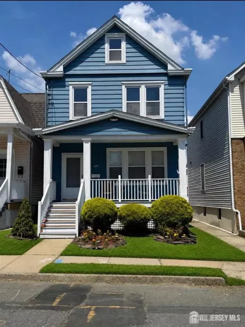 619 Lee St, Perth Amboy, NJ 08861