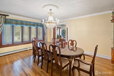 Dining - 3 Anthony Ave, Edison, NJ 08820 photo 2 of 2