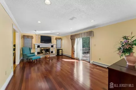 Living - 3 Anthony Ave, Edison, NJ 08820 photo 4 of 6