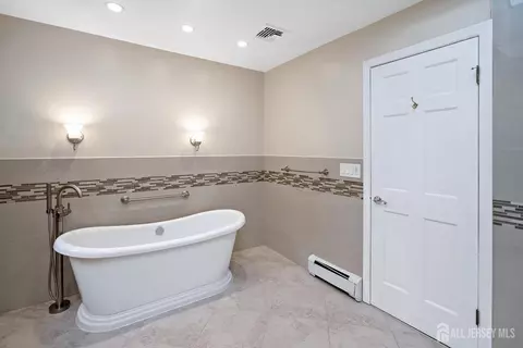 Bath - 3 Anthony Ave, Edison, NJ 08820 photo 6 of 7