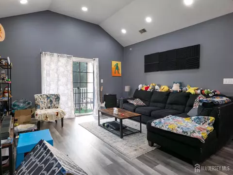 1036 Flakne Ct, South Plainfield, NJ 07080