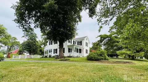1 Cranbury Neck Rd, Cranbury, NJ 08512