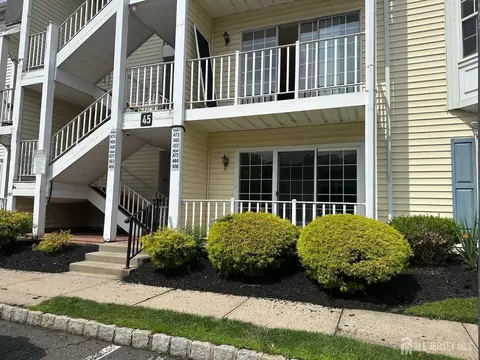 457 Northam Dr #457, North Brunswick, NJ 08902