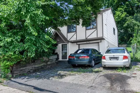 63 Thompson Ave, Dover, NJ 07801