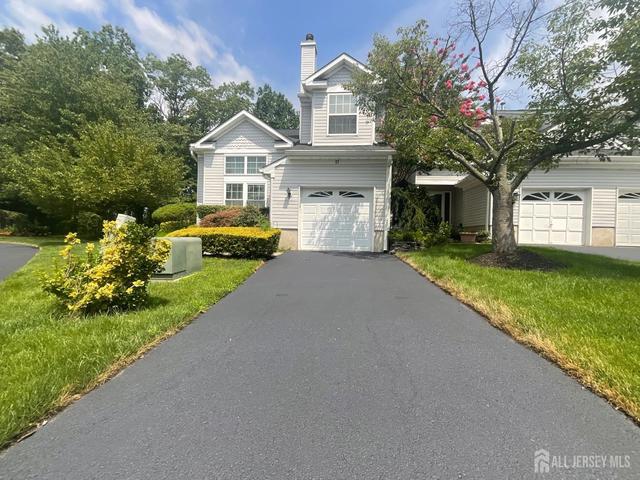 17 Tuthill Ct, Sayreville, NJ 08872