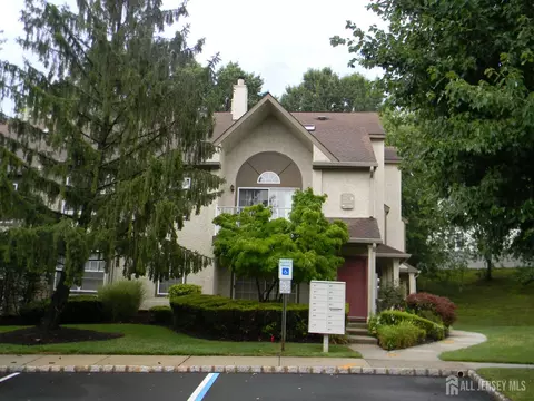 2706 Commons At Kingswood Dr, East Brunswick, NJ 08816