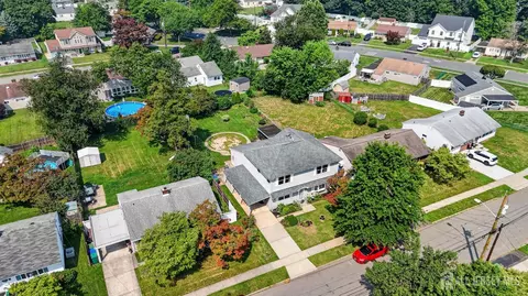 View/Area - 41 Weldon Rd, Edison, NJ 08817 photo 1 of 6