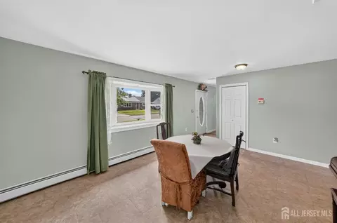 Entry Way - 41 Weldon Rd, Edison, NJ 08817 photo 2 of 5