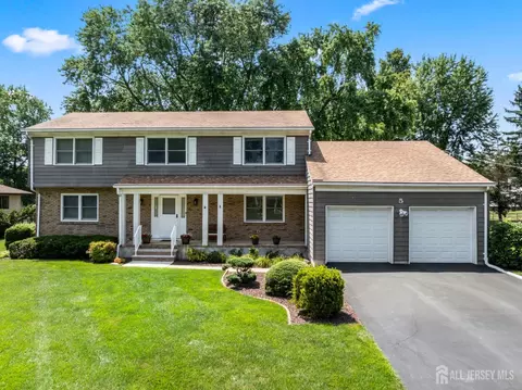 5 Sussex Rd, East Brunswick, NJ 08816