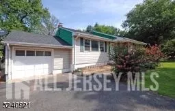 1508 New Durham Rd, South Plainfield, NJ 07080