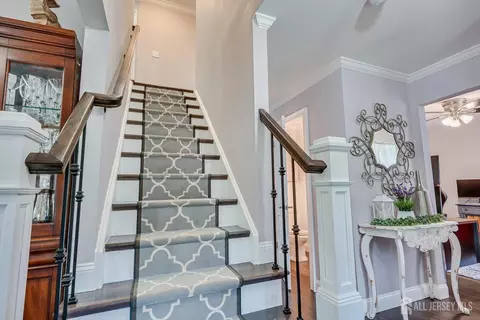 Entry Way - 10 Bittersweet Dr, Jackson, NJ 08527 photo 5 of 7