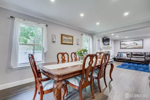 Dining - 10 Bittersweet Dr, Jackson, NJ 08527 photo 1 of 4