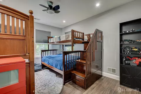 Bedroom - 10 Bittersweet Dr, Jackson, NJ 08527 photo 2 of 8