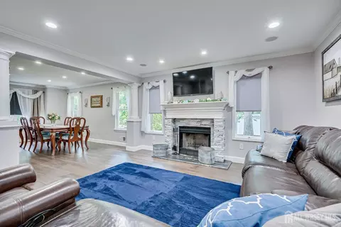Living - 10 Bittersweet Dr, Jackson, NJ 08527 photo 1 of 2
